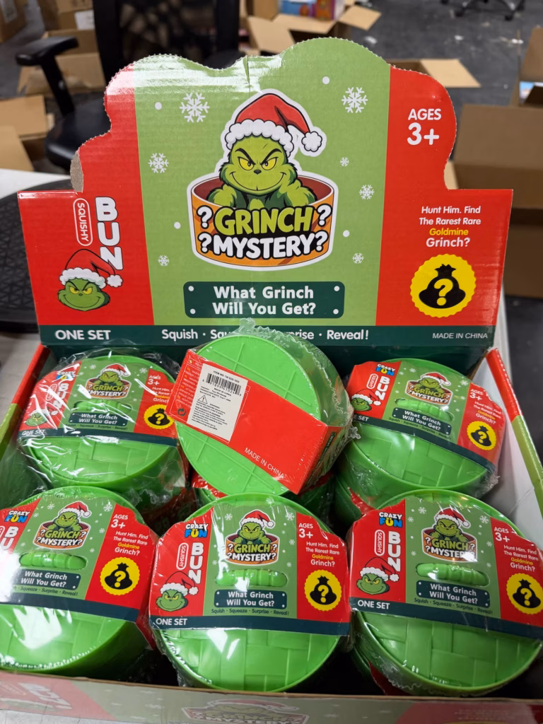 Grinch Mystery Squishy Bun – Christmas Surprise Squishy Toy